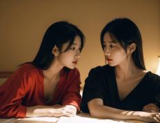 三角肌訓(xùn)练方法？一对哑铃訓(xùn)练三个动作(zuò)，完美實(shí)现倒三角！