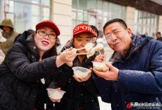 “烟火煖(nuǎn)人(rén)间，温情(qíng)滿(mǎn)木(mù)壘(lěi)”！木(mù)壘(lěi)鎮(zhèn)冬至(zhì)主(zhǔ)題(tí)活动煖(nuǎn)胃更煖(nuǎn)心