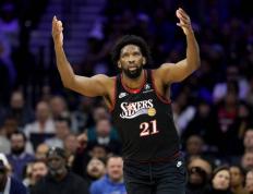 找回比赛節(jié)奏，恩比德渴望回到过去(qù)身(shēn)手(shǒu)