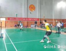 滕州市中心人(rén)民医院举办职工羽(yǔ)毛球比(bǐ)赛