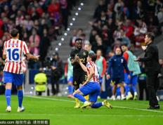 伯纳乌再(zài)现Siu庆祝！NFL西班牙赛，球(qiú)员与伯纳乌球(qiú)迷激情同Siu