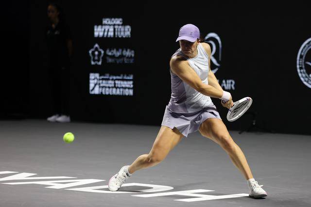 网球|WTA年终总决赛：斯(sī)维亚特克勝(shèng)凯斯(sī)