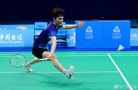 王祉怡(yí)加冕羽毛球女(nǚ)单冠軍(jūn)