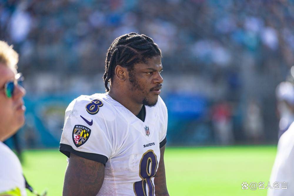 2025年NFL十(shí)大高薪球员：牛仔队達(dá)克6000万美元居(jū)首